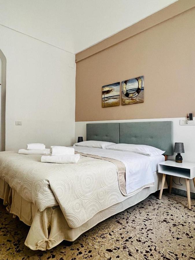 Hotiday Room Collection - Ortigia Opera Syrakus Exterior foto