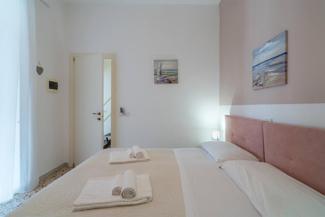 Hotiday Room Collection - Ortigia Opera Syrakus Exterior foto