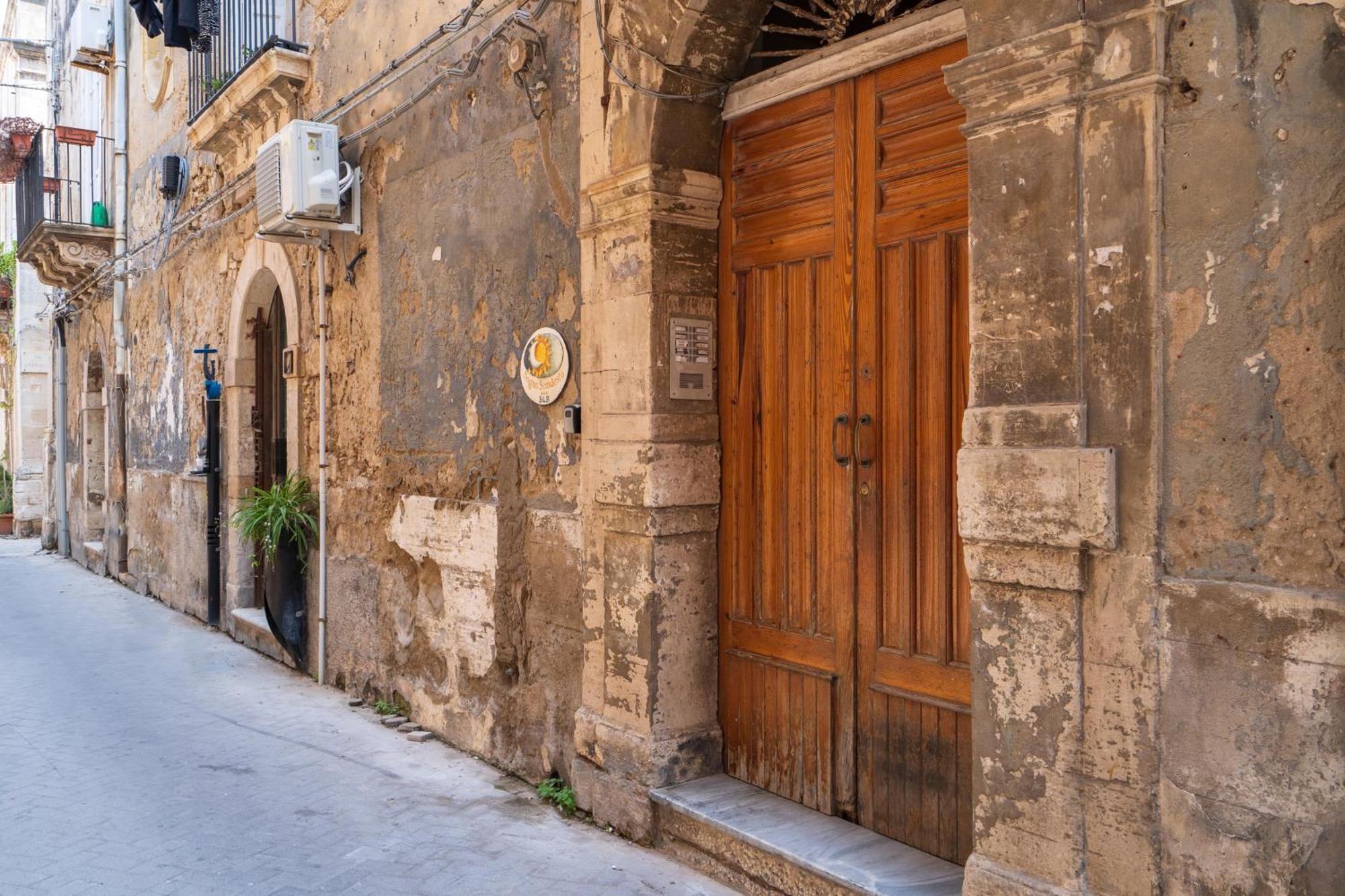 Hotiday Room Collection - Ortigia Opera Syrakus Exterior foto