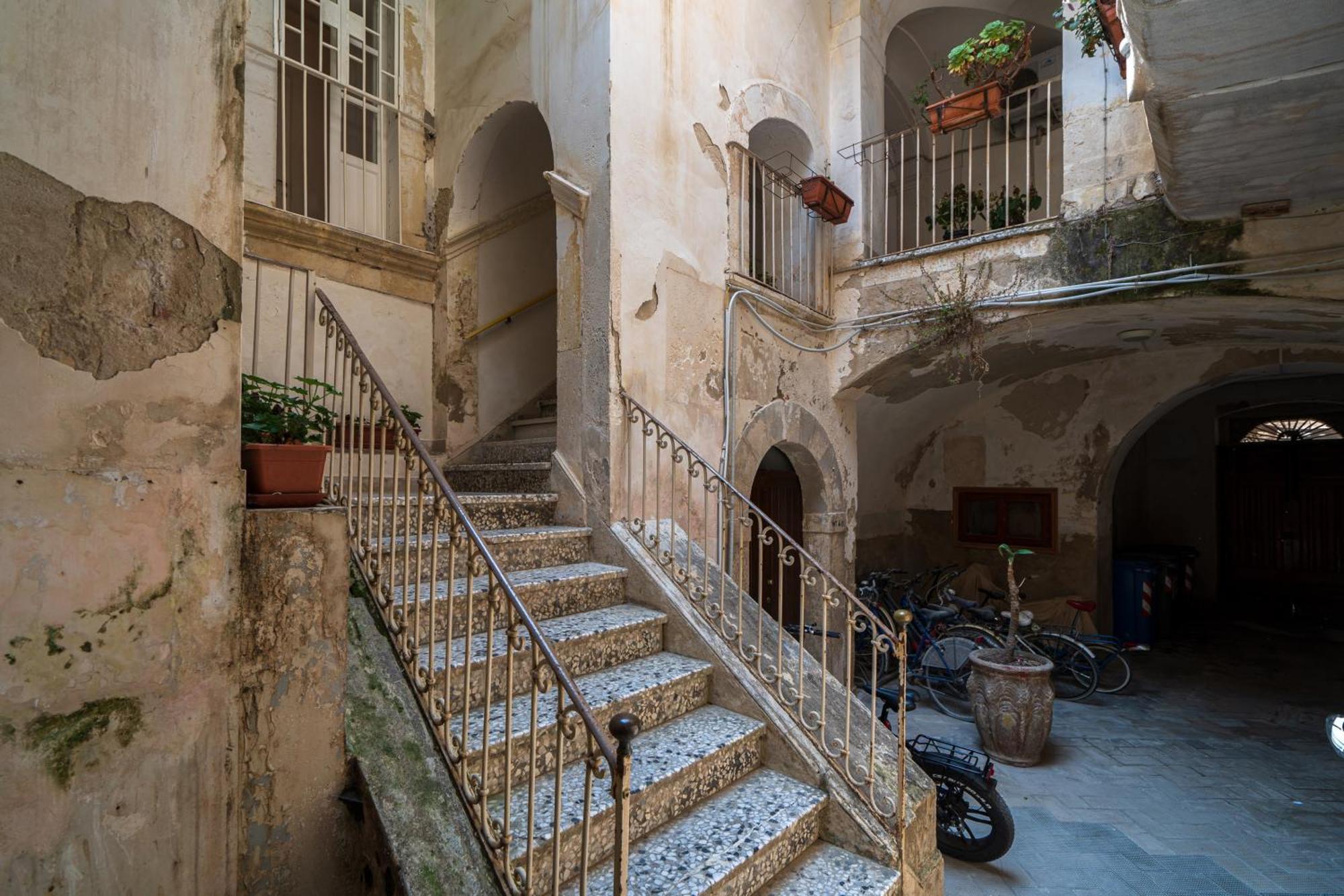 Hotiday Room Collection - Ortigia Opera Syrakus Exterior foto