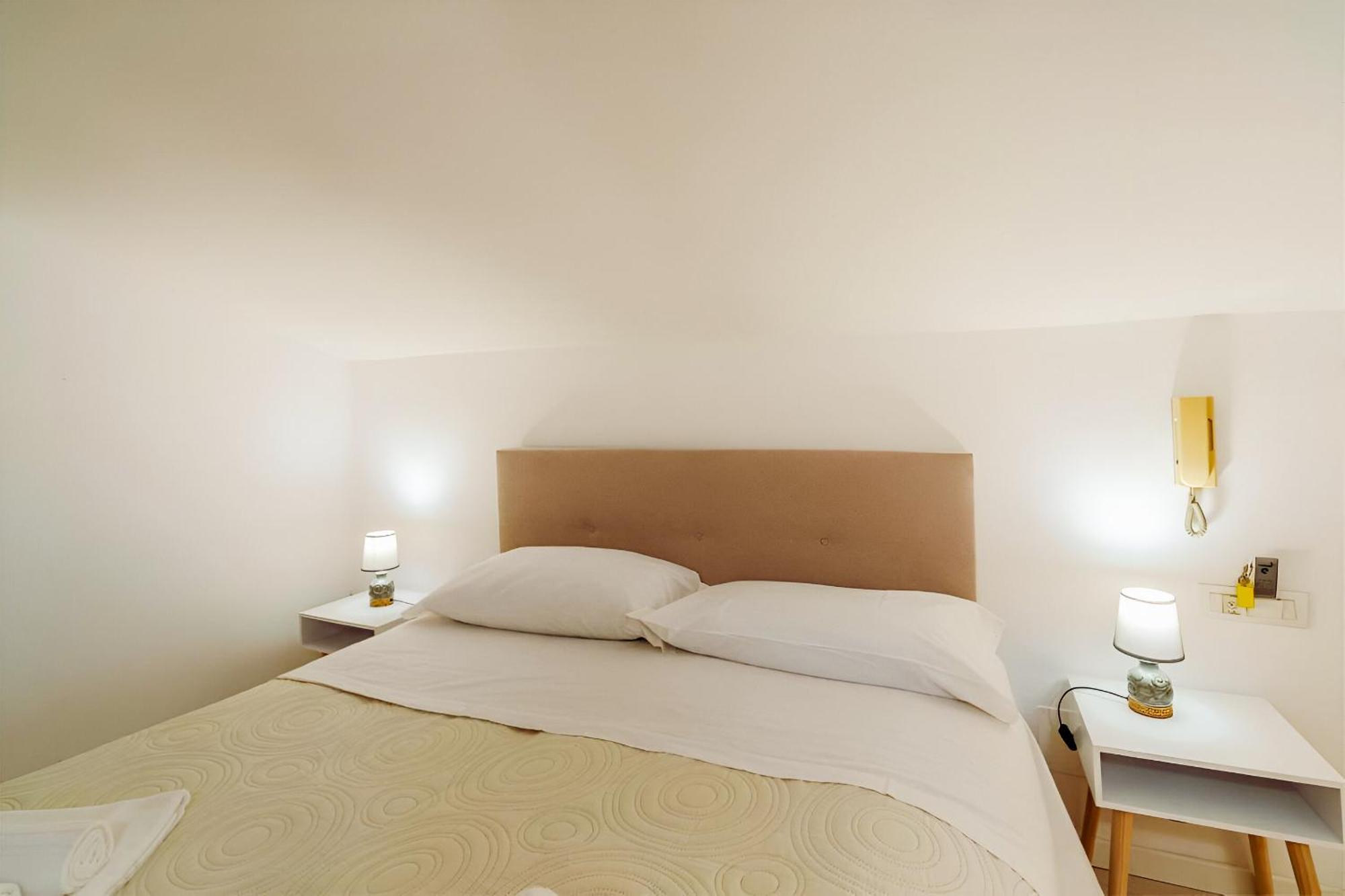 Hotiday Room Collection - Ortigia Opera Syrakus Exterior foto