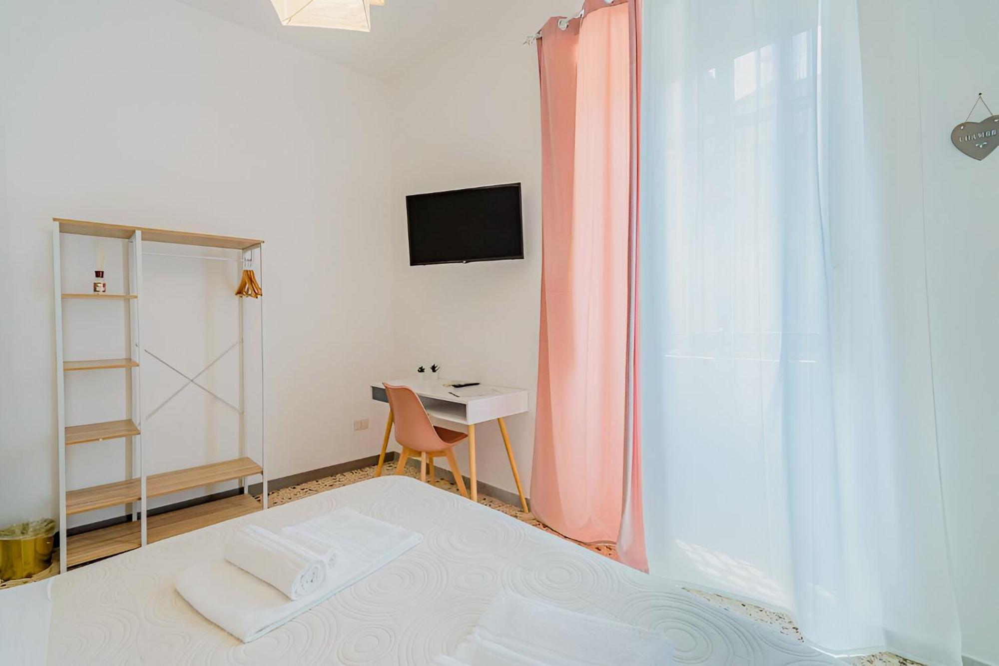 Hotiday Room Collection - Ortigia Opera Syrakus Exterior foto